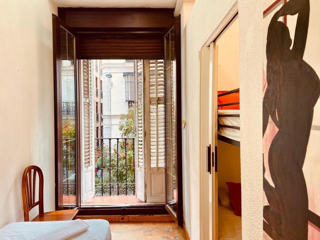 Apartments Plaza Callao Madrid Exterior photo